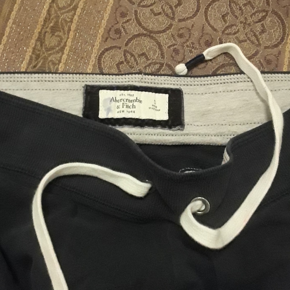 Sweats - Picture 3 of 3